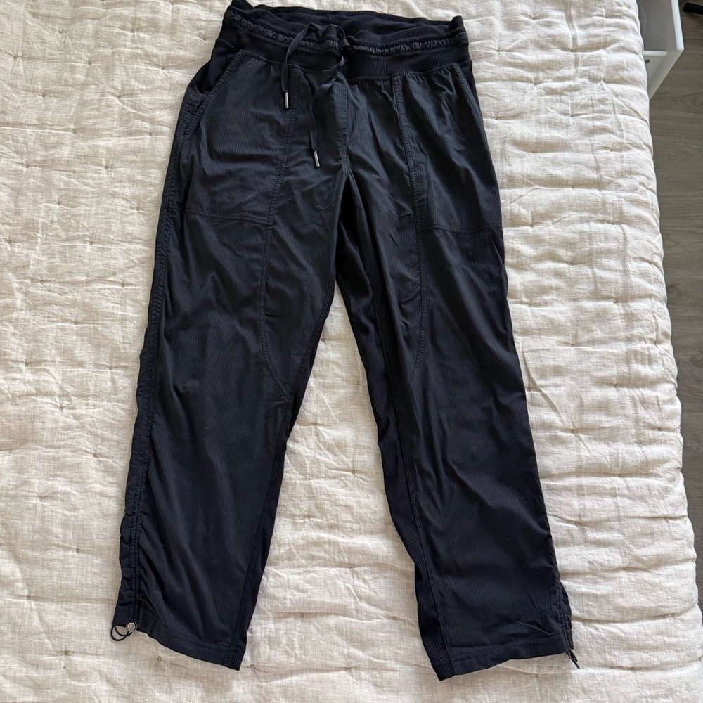 Lululemon Women's Dance Studio Crop 25" Pants Unlined Black Size 6